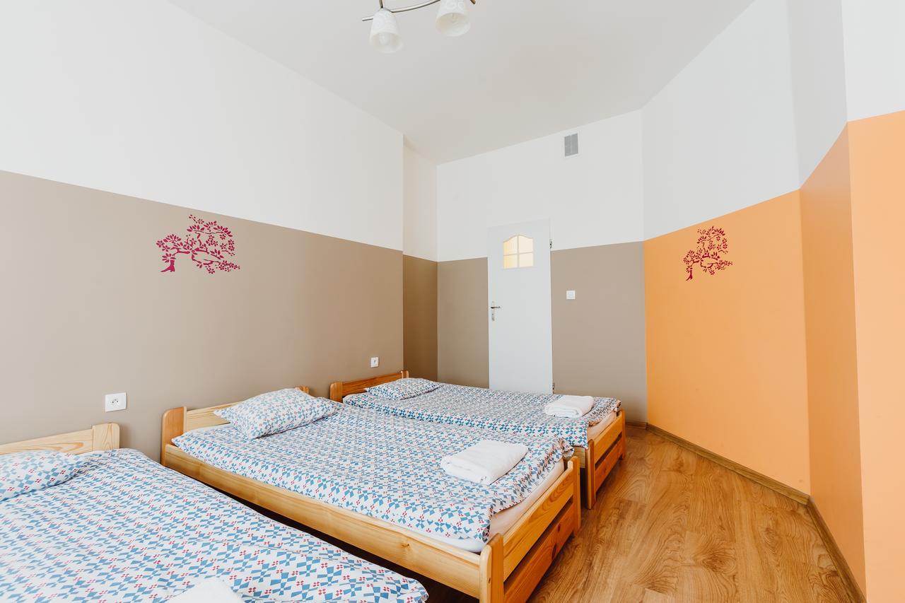 Hostel Tara クラクフ エクステリア 写真
