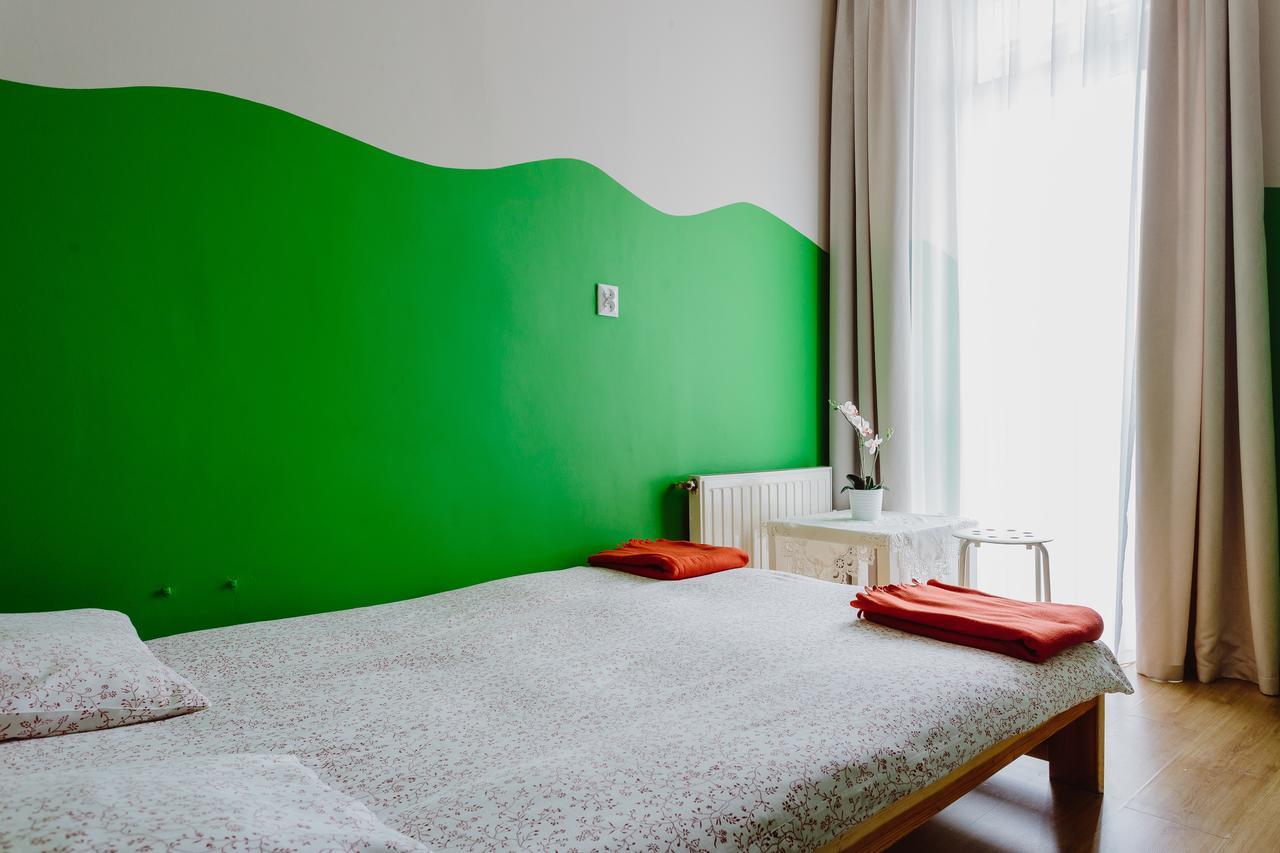 Hostel Tara クラクフ エクステリア 写真